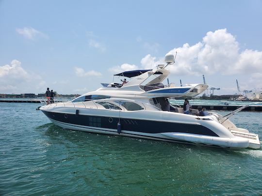 Azimut de 70 pieds à Miami en Floride - 2 jetskis gratuits TOUS INCLUS DANS CE PRIX !