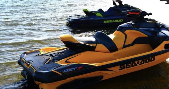 Alugue a Ferrari da água! Sea-Doo Performance RXT-X 300