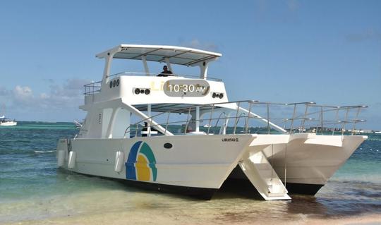 Exclusive Getaway with Sea Ray 180 Bow Rider Sport to Cuna de Los Nidos!