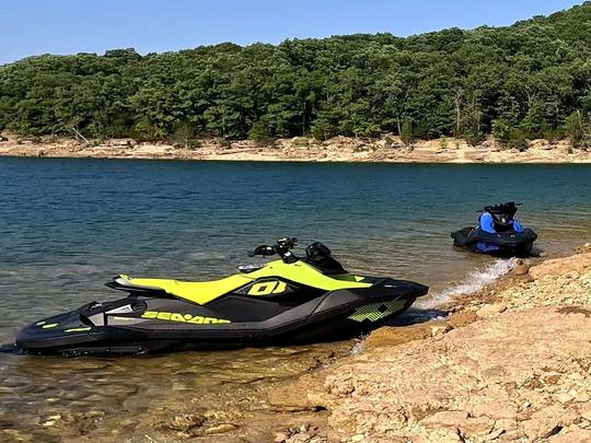 Experience the Thrill of the Water with 2 Jetski Rentals in East Texas!