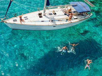 Day Cruise to Dia Island With our Beneteau Cyclades 39.3 (9:00-15:00)