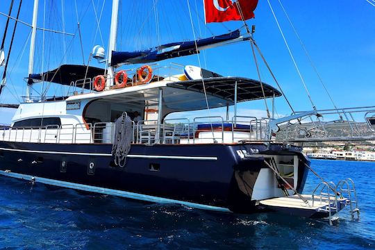 BYF1-521 30 Meters 6 Cabins Delux Yacht