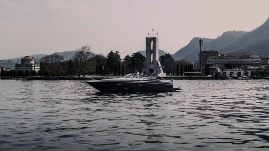 Amazing Boat Tour on Lake Como onboard 34ft Cranchi Motor Yacht