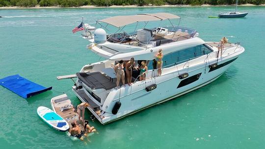 Prestige 550 de «Aristocat» de 55 pies en Anna Maria, Florida