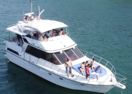 Yacht privé Gallart de 45 pieds pour 20 passagers à louer à Acapulco, Mexique