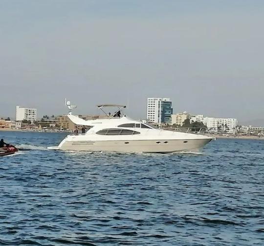 Iate de luxo Azimut de 59 pés em Mazatlan