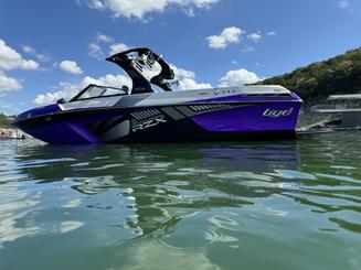 Rent 23' Tige RZX Surf and Wakeboard Boat Rental On Lake Travis, Austin Texas