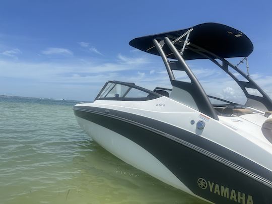 *TARIFA REDUCIDA* Yamaha Jet Boat de 21 pies modelo 2021 en Tarpon Springs