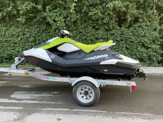 Alquiler de moto acuática Sea-Doo Spark de 2 plazas 2023 en Lake Geneva, Wisconsin y Fox Lake, Illinois