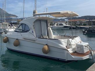 Beneteau Antares 7 - Rent a boat for your trip in Montenegro