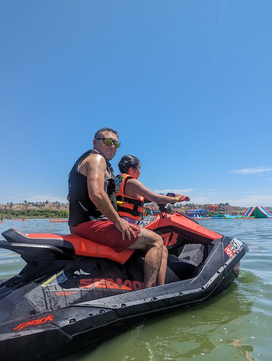 Nuevo Seadoo Spark Trixx 3up: ¡seguro de inquilinos incluido!