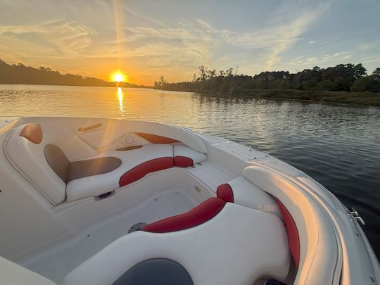 Spacious Deck Boat in Lake Houston