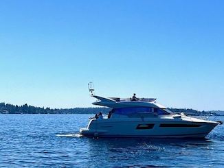 Luxury 50ft Motor Yacht on Lake Washington