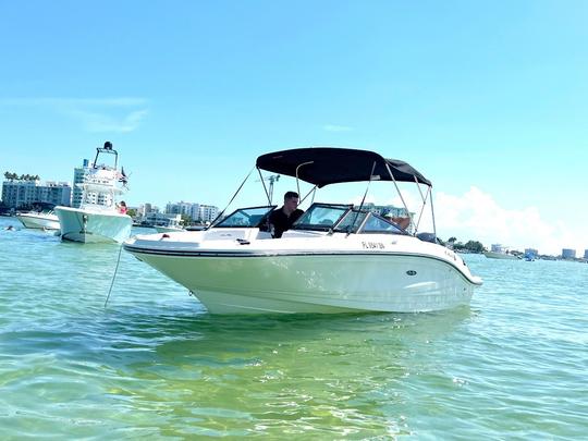 2021 Sea Ray SPX 210: diversão em Miami com amigos — tudo incluído