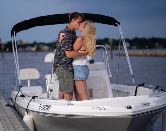 Bateau à console centrale pour la pêche 🐠 et le divertissement 🍾 à Palm Coast