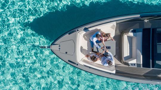 2024 - Vanquish VQ40 - Rolls Royce on the water - AMAZING