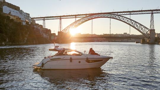 Porto: viagem exclusiva de iate com vinhos e lanches locais