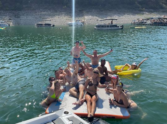 24' Tige Lake Austin Boat Rental