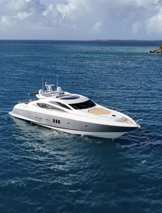 Méga-yacht Sunseeker Predator de 82 pieds ! ! !