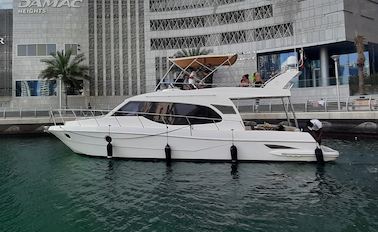 46 ft Yacht Rental in Dubai Marina – Perfect for Groups of Up to 12 Guests