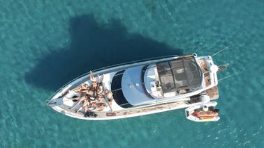 Yate a motor Dyna 48 Flybridge en Tourlos, Grecia