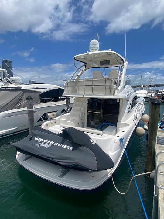 Adventure with our luxury 55ft Sea Ray Sedan Bridge in Miami!