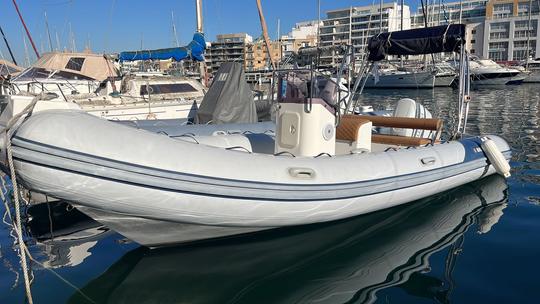 Rib Master 630 de 21 pies con conducción automática - KIERAN - Msida Marina Pieta Quay