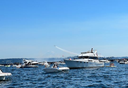 38' Party Cove Adventure Yacht Package - Sport Boats + Captains & Jetski