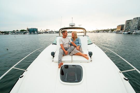 Aluguer de iates de luxo de 40 pés em Newport Beach - HARBOR - COASTAL - CATALINA  