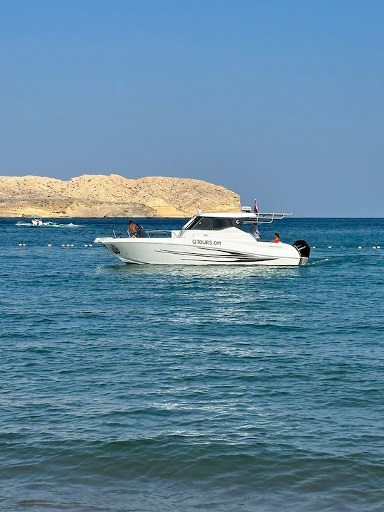 Private Boat Tour on Muscat's Southern Coast and Daymaniyat Islands! 