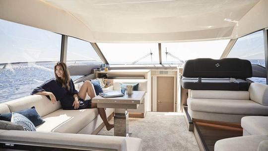 Alquiler de megayates Prestige 590 Jeanneau Power en Saint-Tropez