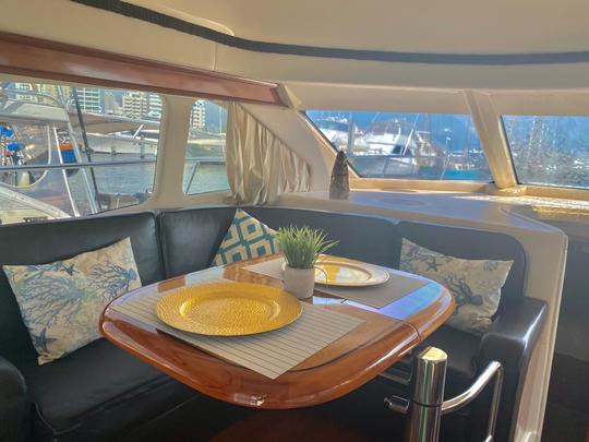 Luxury Yacht Sea Ray 42