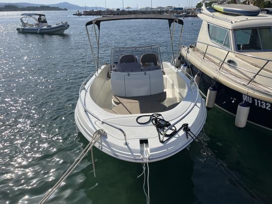 Rent the Atlantic Marine 530 in Turanj! No License? Skilled Captain Available!