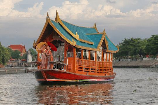 Heritage Sightseeing Boat at Ayutthaya with Thai Dance 