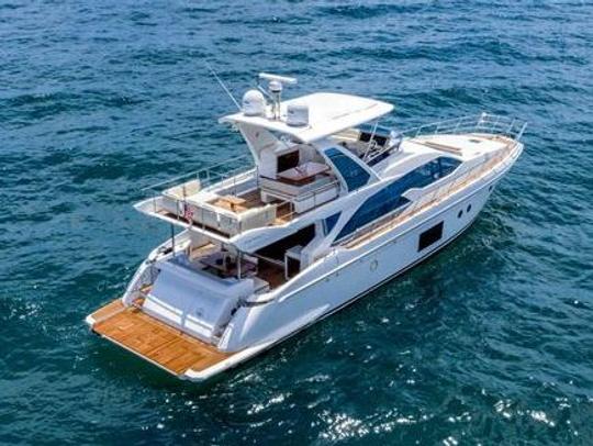 APROVEITE MIAMI NO NOVO E LUXUOSO AZIMUT DE 70 PÉS!!!