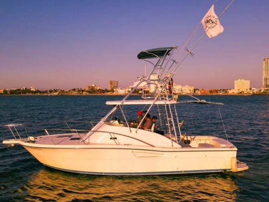 Luhrs 34ft Sportfishing Yacht for up to 10 people in Mazatlan