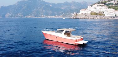 Iate a motor Gagliotta de 37" para alugar em Sorrento