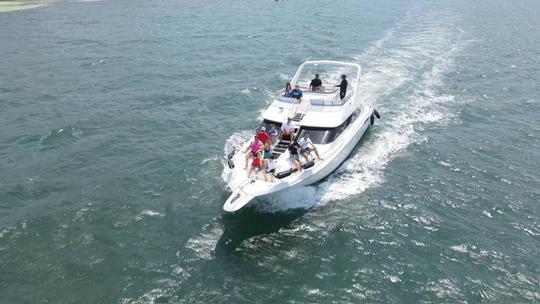 Explore Cancun: A luxury adventure with the Sea Ray 50 ft Yacht.