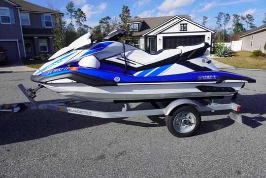 Nouveau jetski Yamaha FX HO Cruiser avec système audio