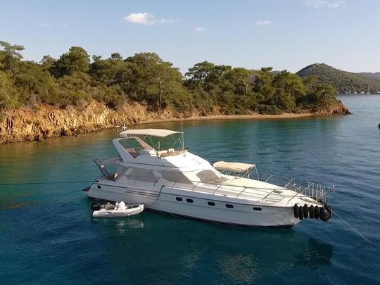 50ft (15 Meter) 4 Cabins Elegant Motor Yacht for 8 guests