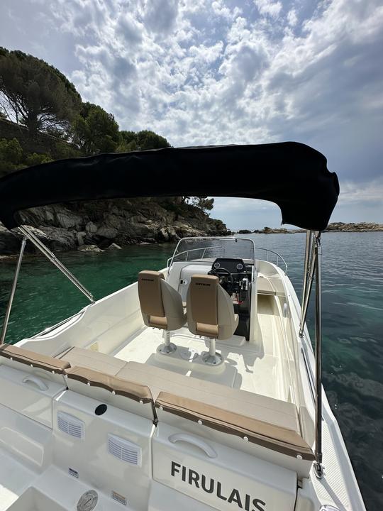 FIRULAIS, EL BARCO IDEAL PARA CONOCER LA BAHÍA DE ROSES