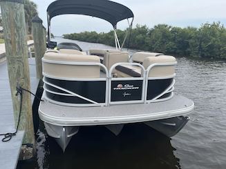 2020 Suntracker Party barge Tri-toon 150 HP Marcury,  Naples/ Marco Island