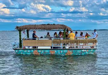 O melhor cruzeiro de tiki/bar do verão em Dewey Beach