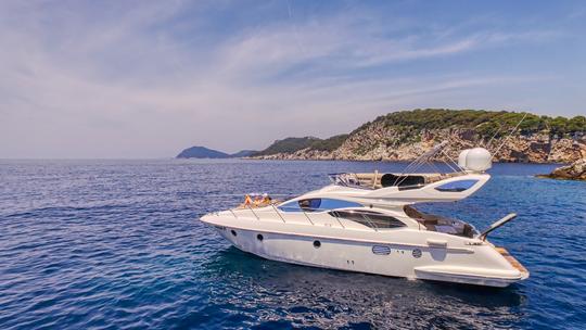 Yacht à moteur de luxe Azimut 43 Fly à Dubrovnik entièrement rénové en 2022