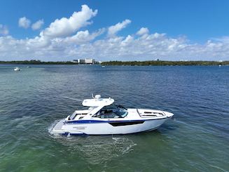 Spectacular Brand New 37' Monterey  With Bathroom And Cabin A/C