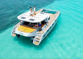 Catamaran Lose 50 Country House La Romana