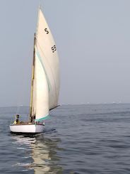 Sail Mumbai's Waters: Basic Open Boat Adventure