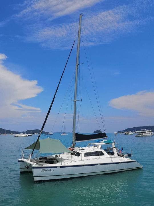 Catamarã à vela boêmio de 50 pés