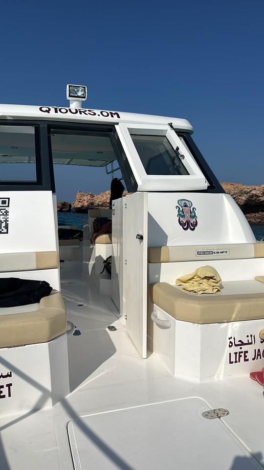 Private Boat Tour on Muscat's Southern Coast and Daymaniyat Islands! 