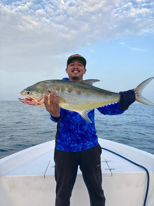 Viagem de pesca privada em Dubai - até 12 pessoas